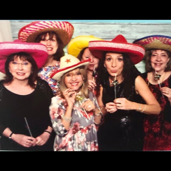 Fashionista with Style - Picture 6 of 8